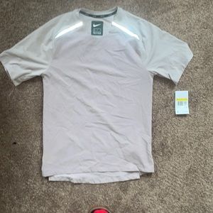 Nike tech shirt